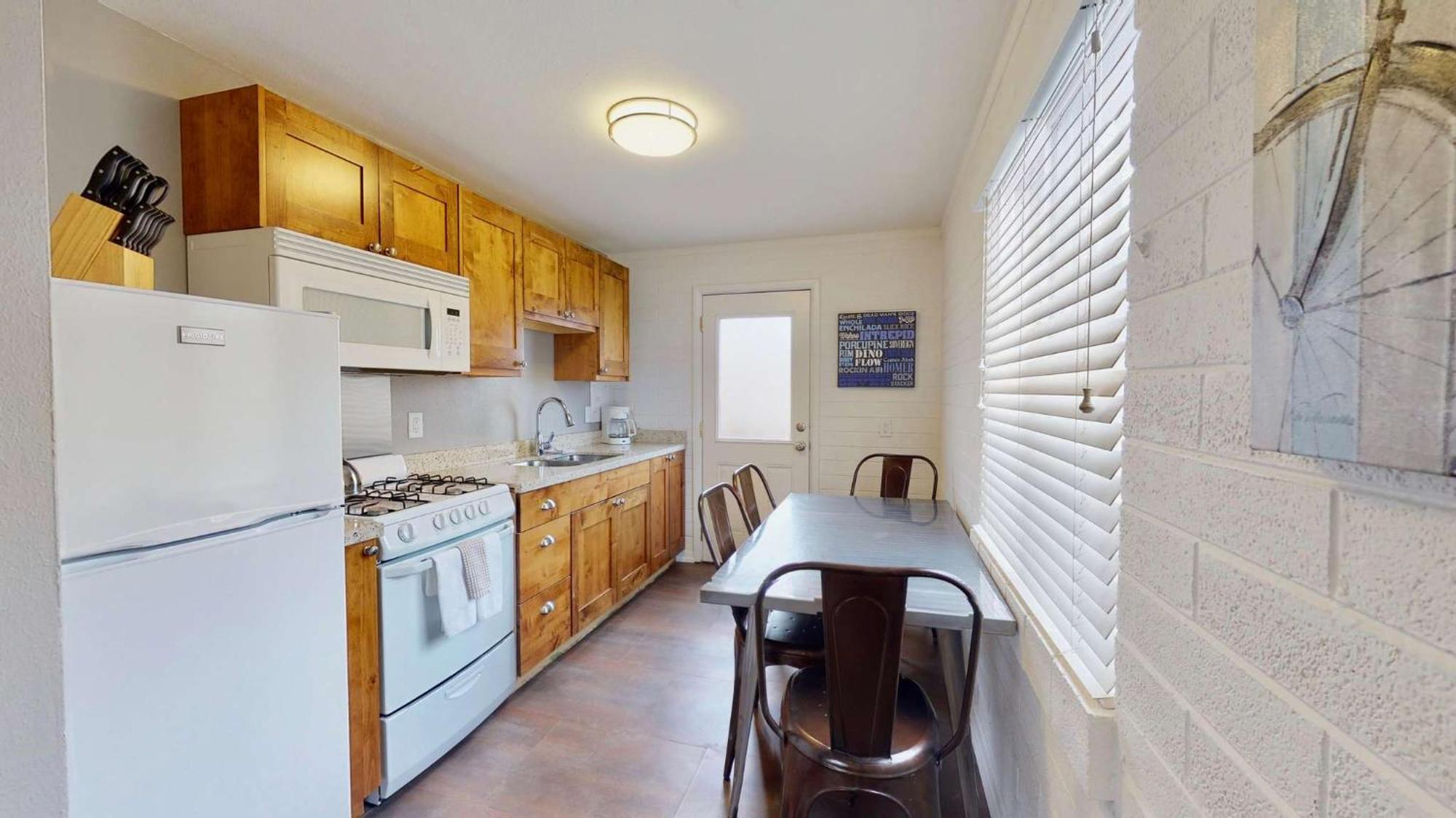Downtown Cozy Home Base - Purple Sage 8 Moab Bagian luar foto